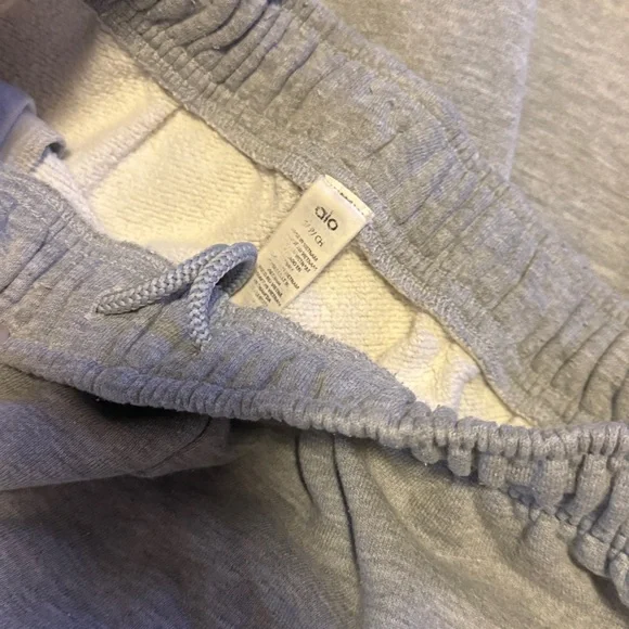 ALO Yoga Accolade Sweatpant - Picture 4 of 4